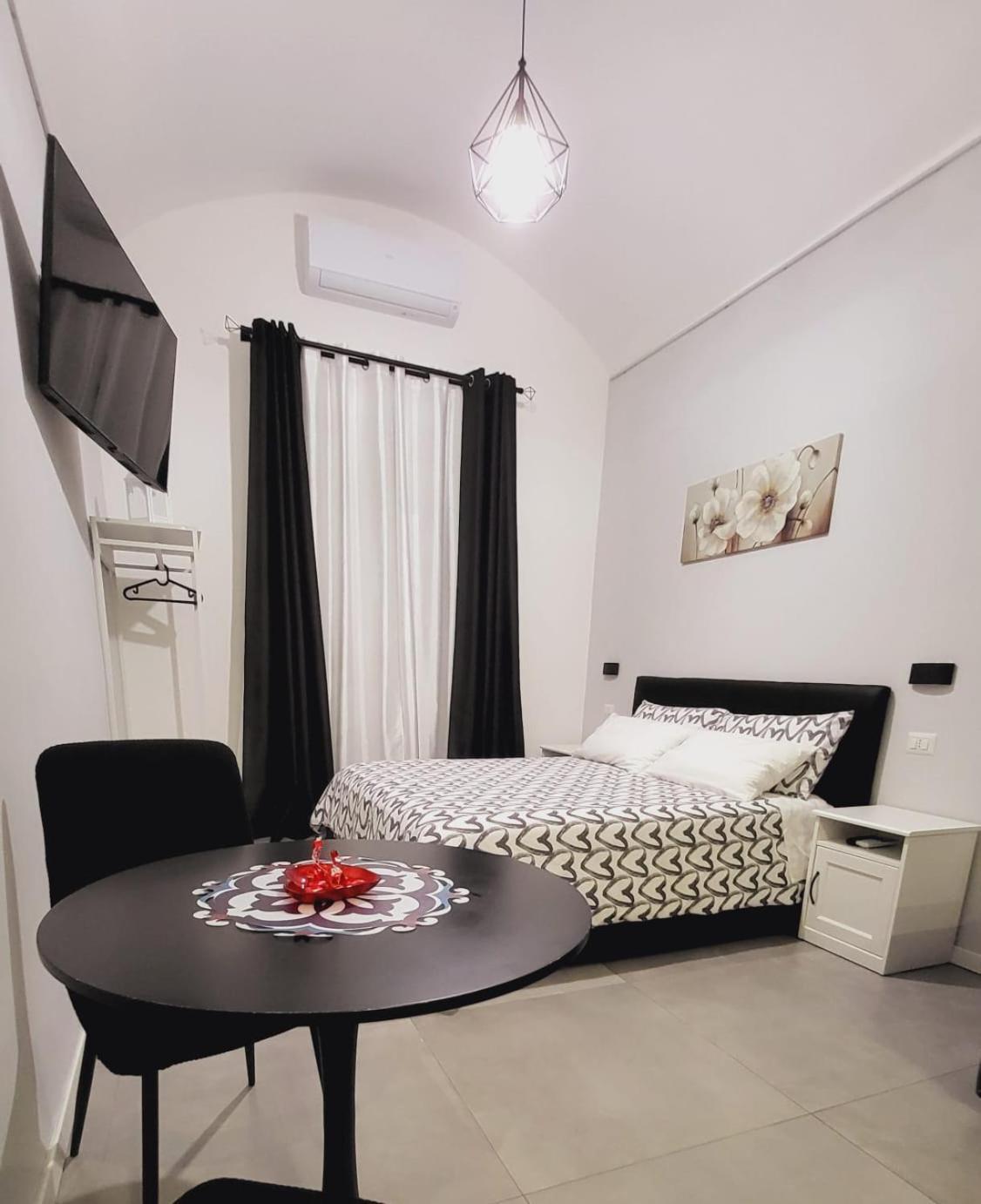 Giglio Rosso Bed & Breakfast บารี ภายนอก รูปภาพ